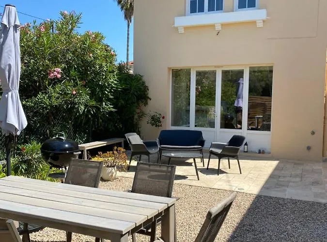 Holiday home Duplex House Walk To Town