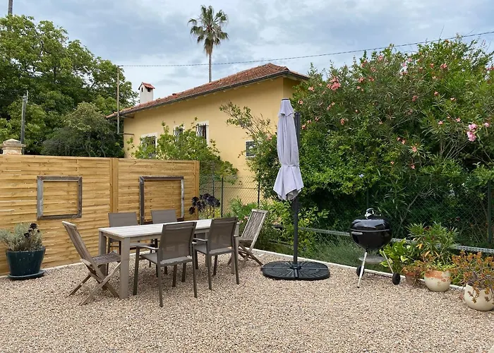 Duplex House Walk To Town أنتيب